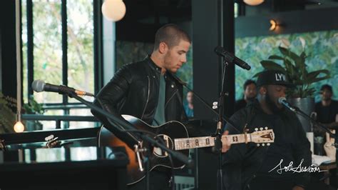 Die Nick Jonas Acoustic Sessions: Intimität und Gesangskunst auf höchstem Niveau!